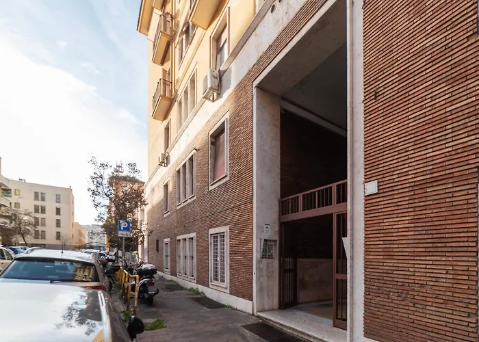 Daire Guesthost - Bright Near Piazza Bologna Roma